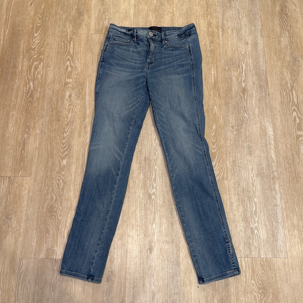 White House Black Market- High Rise Slim Everyday Soft- Size 4